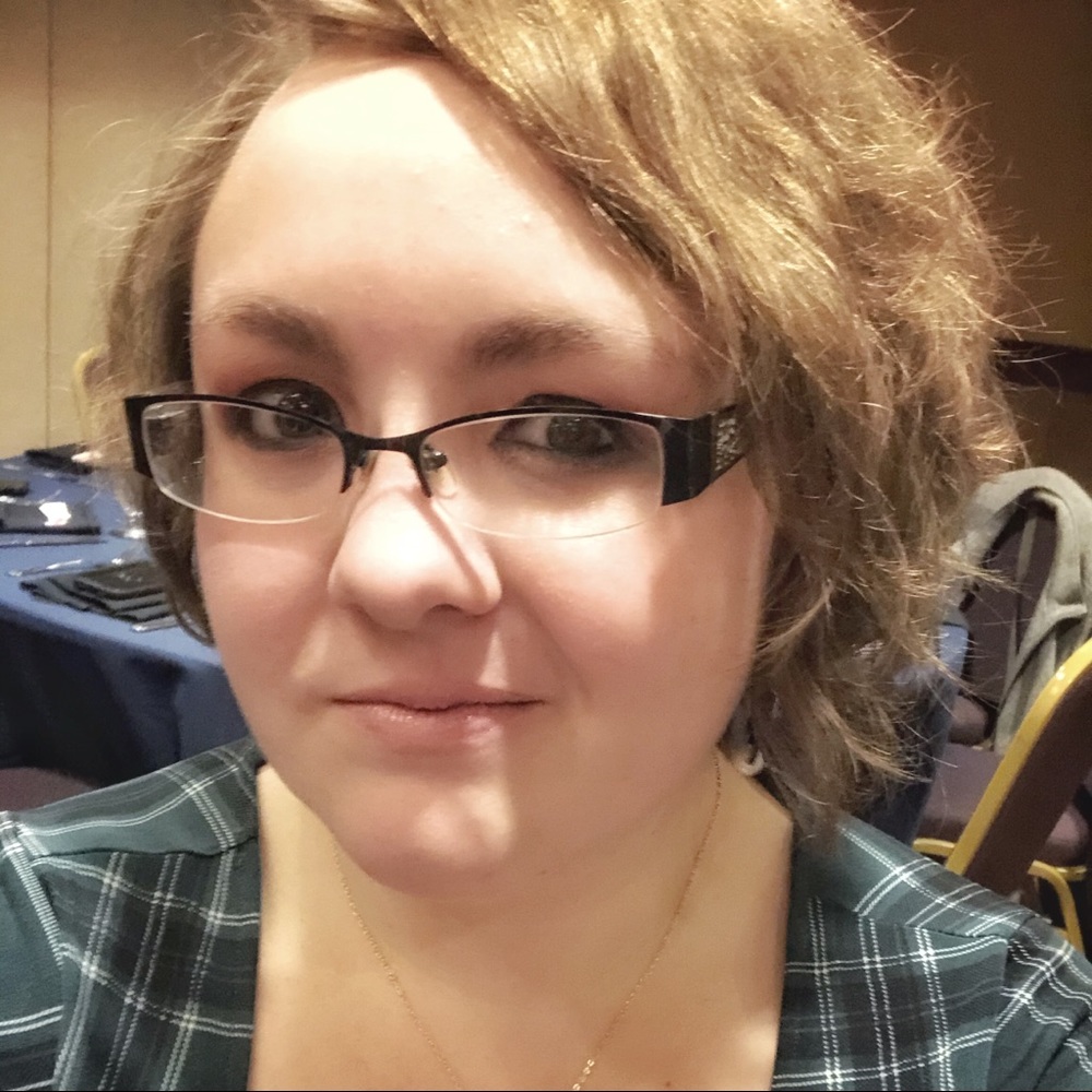 Meet your Posher, Lisa